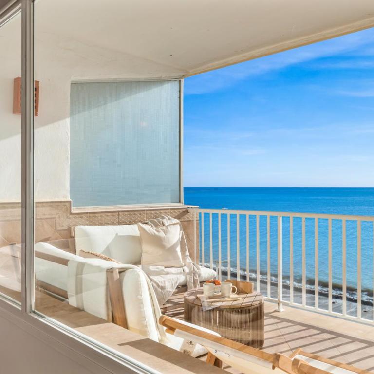 Vista Mar y Sol Apartment Estepona - Apartamento de 2 dormitorios - 1