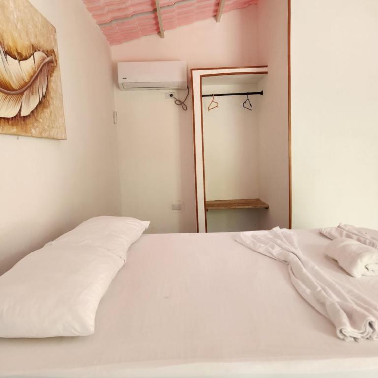 Hostal El Chiringuito - Habitación cuádruple - 8