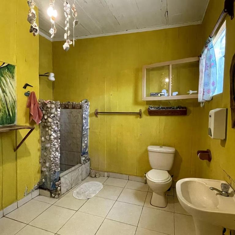Casa De Darwin - Triple Room with Shared Bathroom - 1