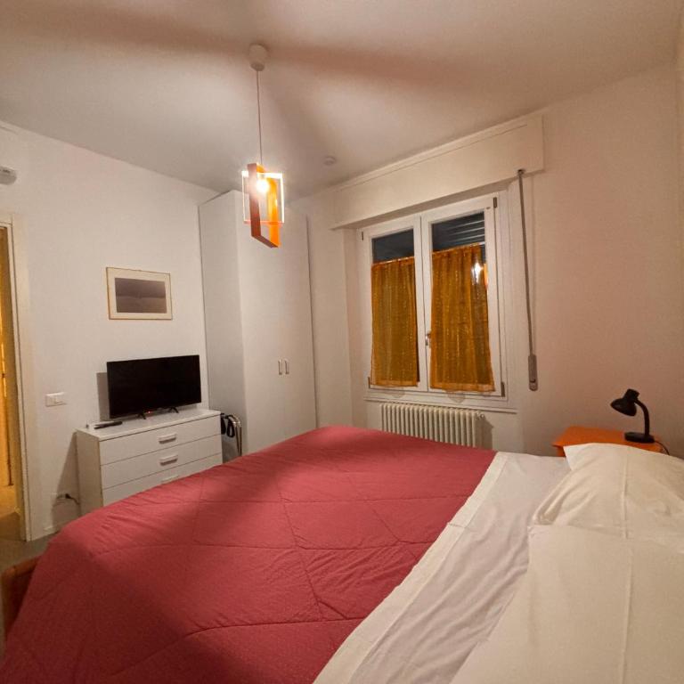 Gialu: il tuo alloggio dentro le mura - Camera Matrimoniale con Bagno Privato - 11