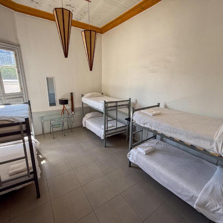 Happy House Hostel - Cama en habitación compartida mixta de 8 camas - 11