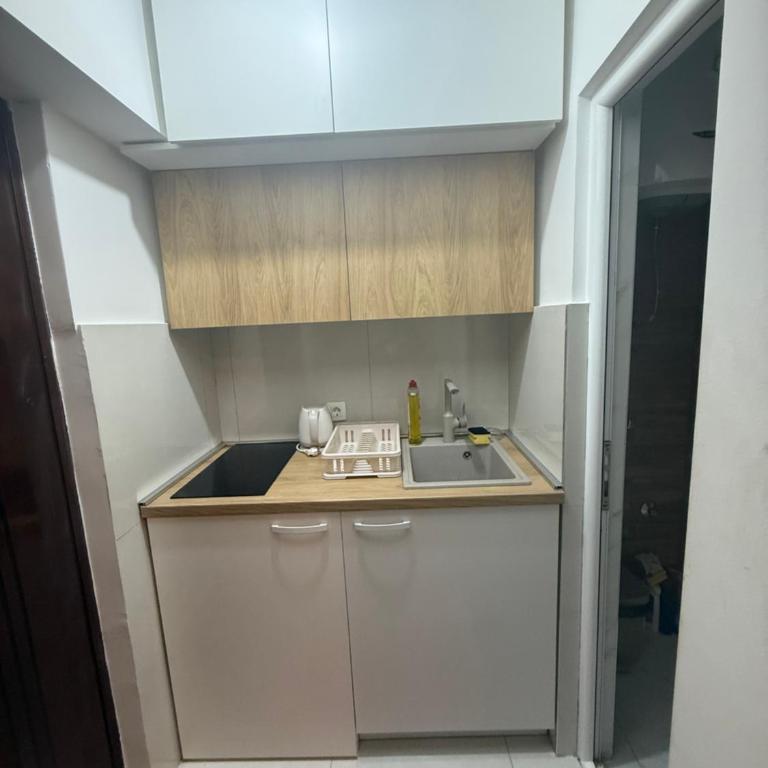 Moderan Studio na Trgu Republike - Centar - Room #1005994702 - 8