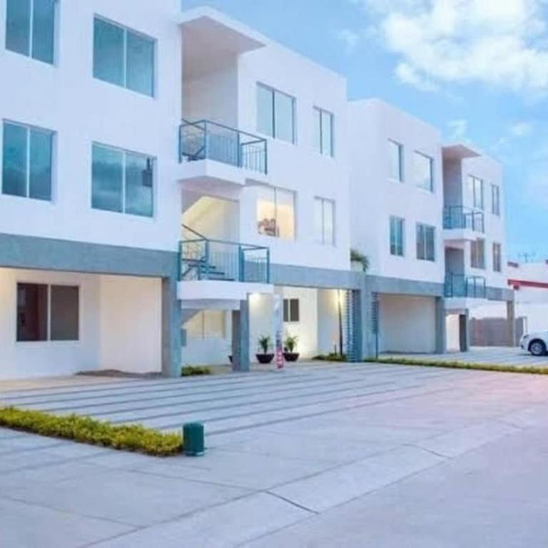 Depto Moderno Blanco Esmeralda 3 min Malecón y Playas - Apartamento de 3 dormitorios - 22