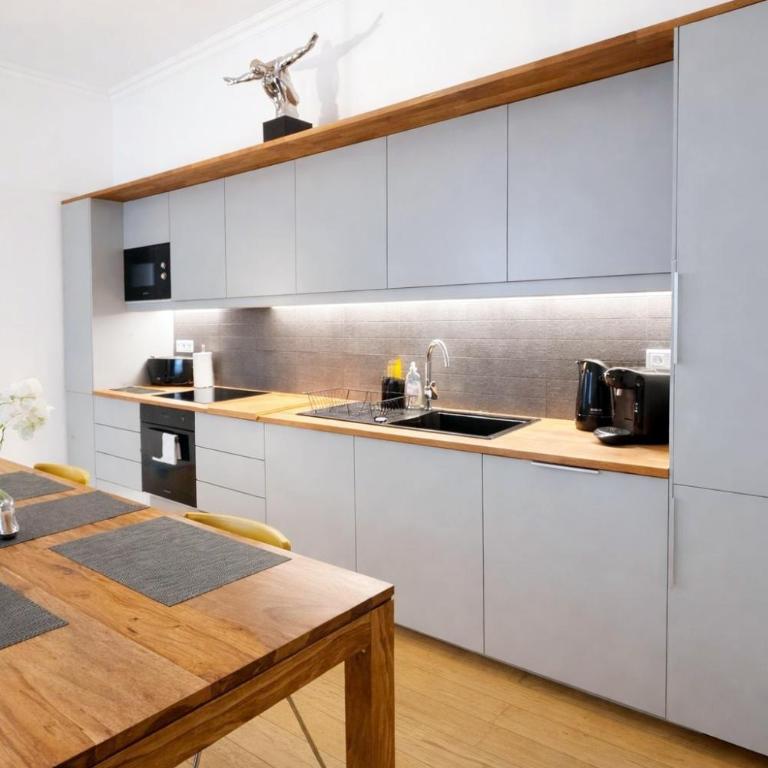 Old Town Antibes Apartment with AC 320m from Beach - Appartement Supérieur - 5