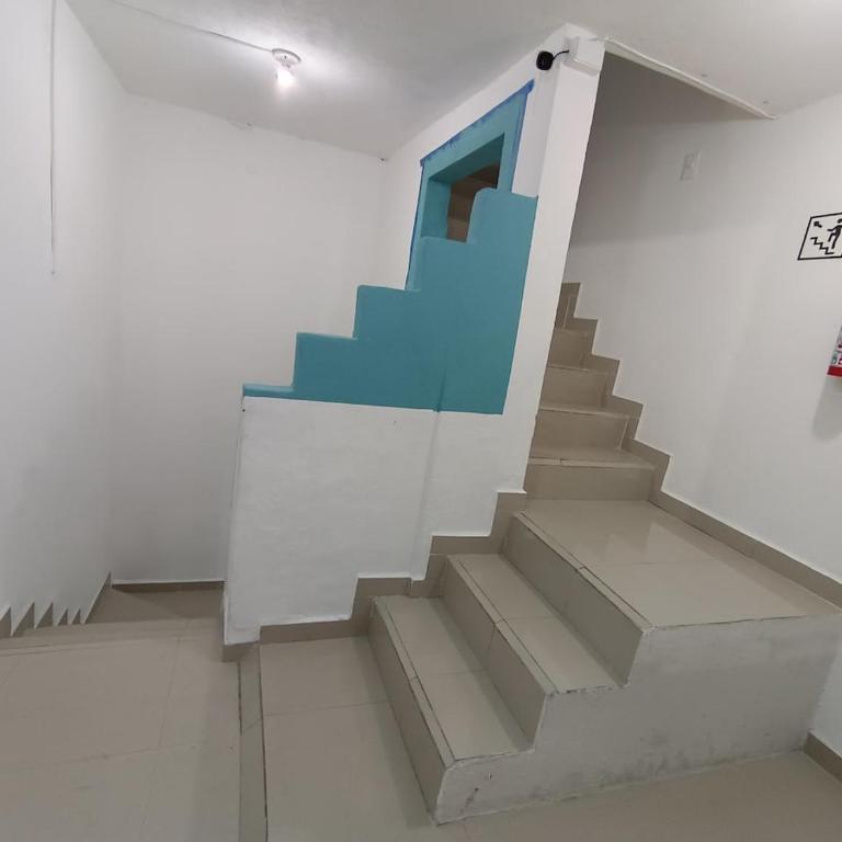 Habitacion - One-Bedroom Apartment - 3