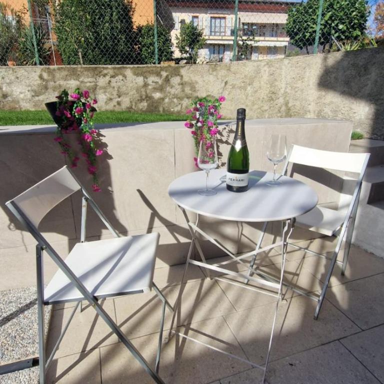 Casa Hanna Garden - Appartamento con 2 Camere da Letto e Terrazza - 11