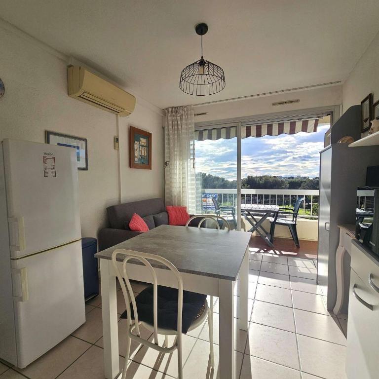 Appartement T1 avec climatisation à Balaruc-les-Bains - FR-1-553-308 - Appartement - 6