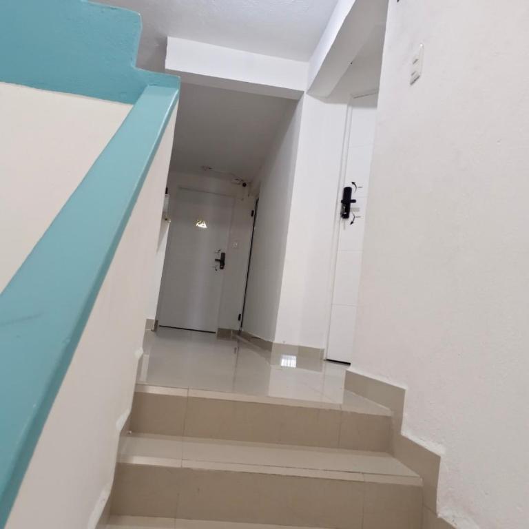 Habitacion - One-Bedroom Apartment - 8