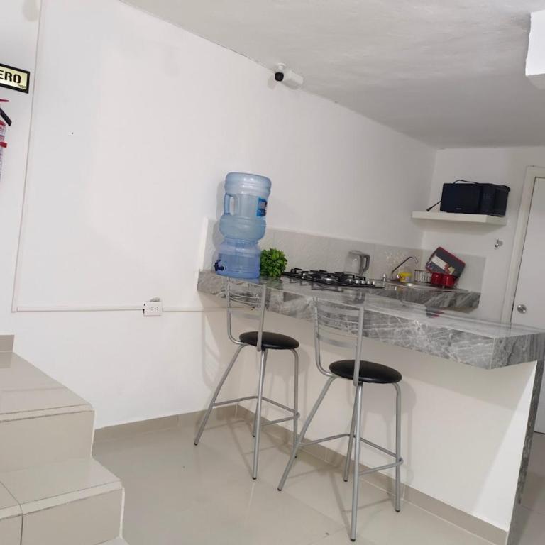 Habitacion - One-Bedroom Apartment - 9