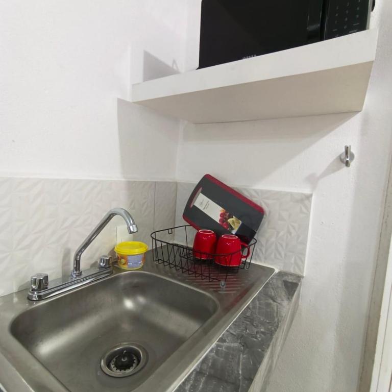 Habitacion - One-Bedroom Apartment - 23