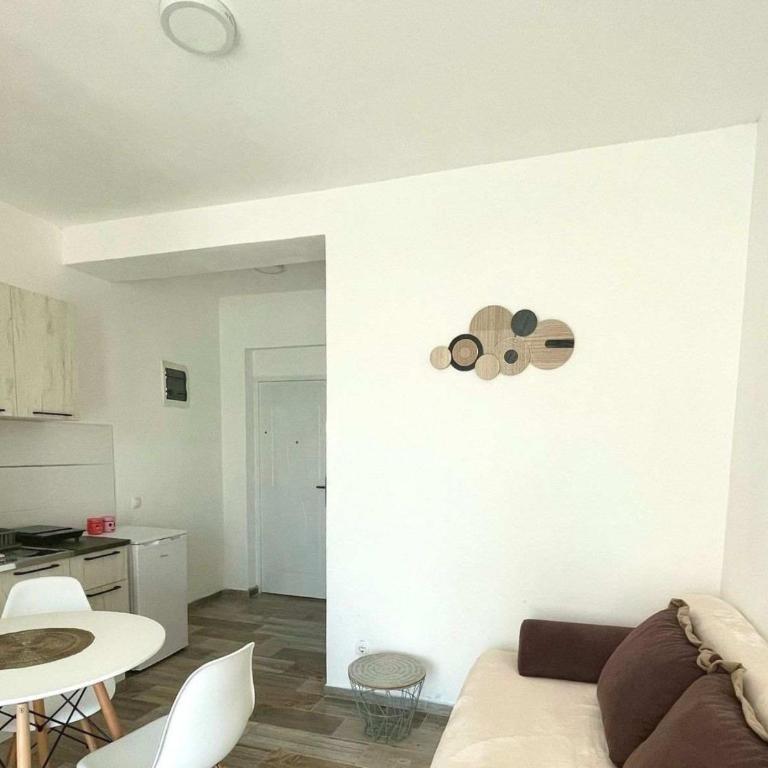 Comfort Apartments N - Studio - 6