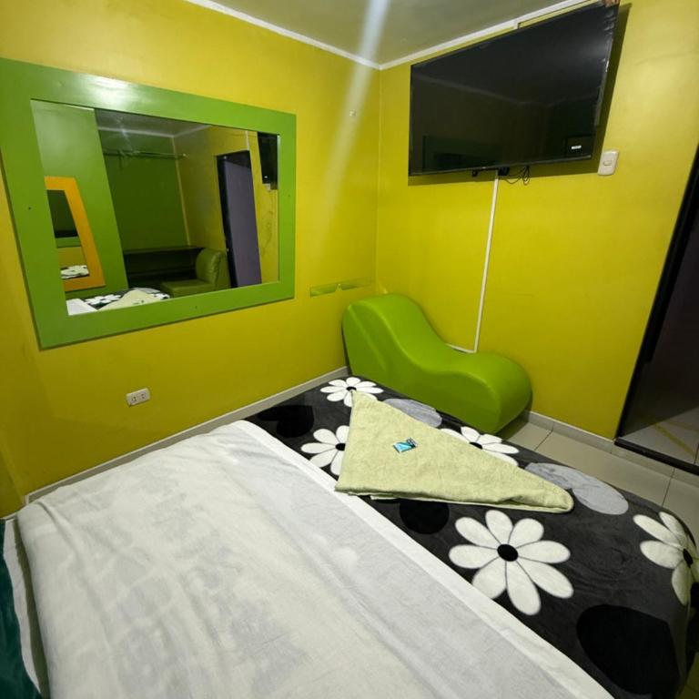 Hotel Ana Mayer Huancayo - Standard Queen Room - 4