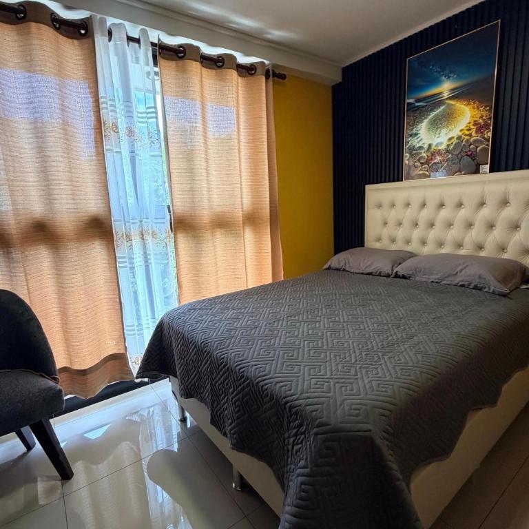 En el corazón de equipetrol algo nuevo te espera - One-Bedroom Apartment - 13