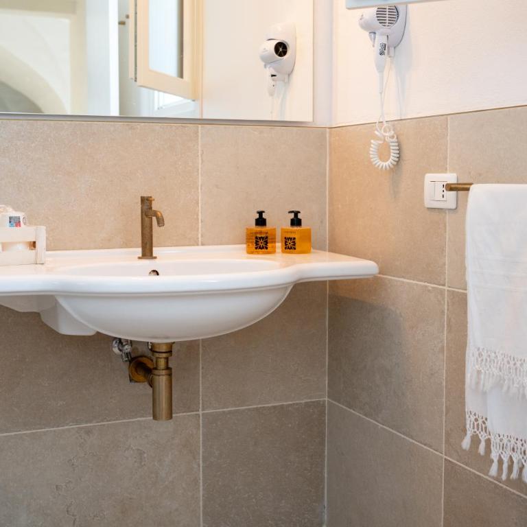 Oltre gli Ulivi - Standard Triple Room - 17