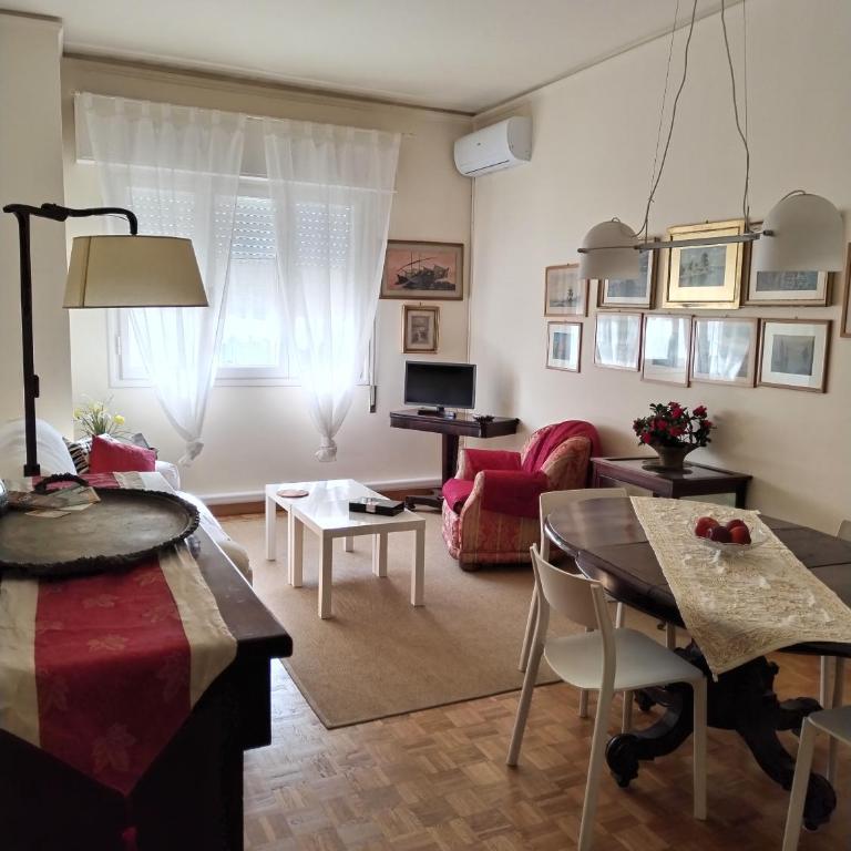 Viareggio sul mare - Appartamento con 3 Camere da Letto e Vista Acqua - 23