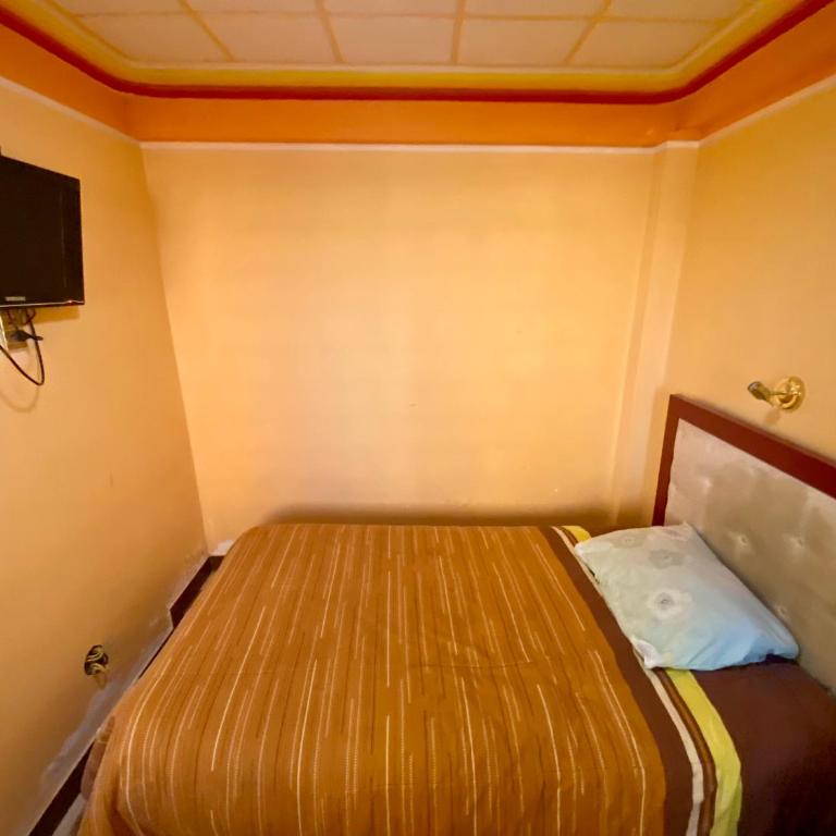 Chostel - Habitación Individual con baño privado - 2