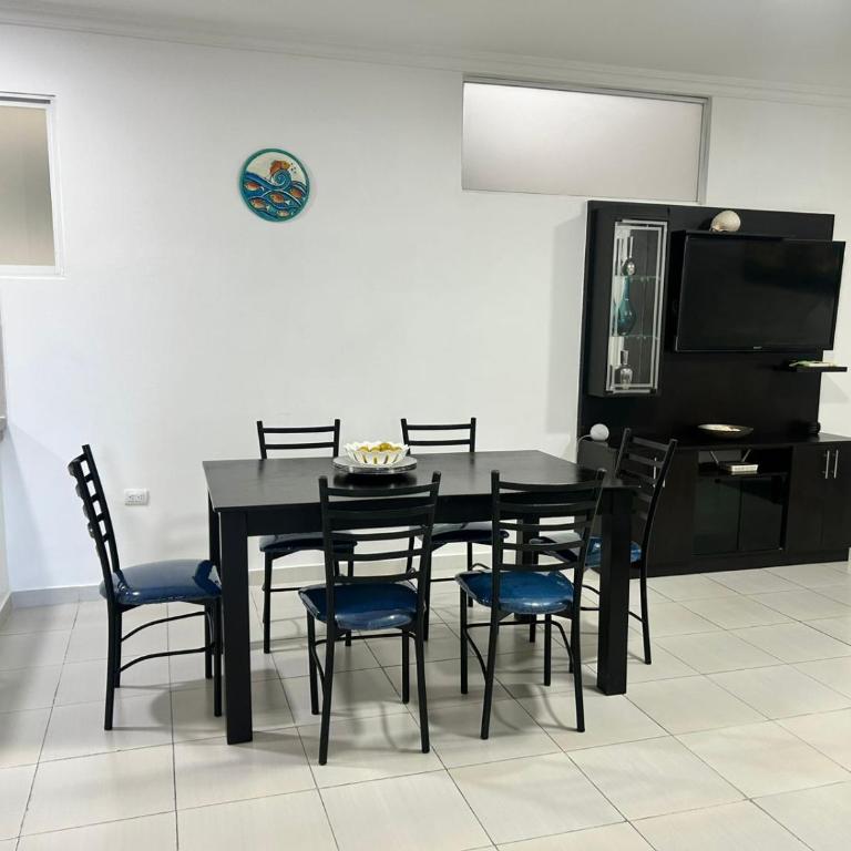 Apartment in Salinas 1 block from the sea - Three-Bedroom Apartment - 7