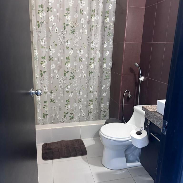 Apartment in Salinas 1 block from the sea - Three-Bedroom Apartment - 13