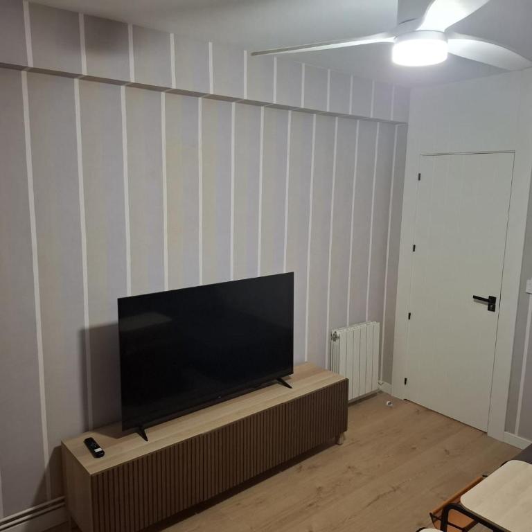 Apartamento playa Ondarreta - Habitación Familiar con baño privado - 5