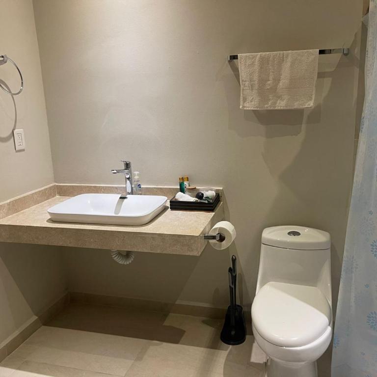 Luxury apartment for an unforgettable beach vacation experience - Three-Bedroom Deluxe Apartment - 13