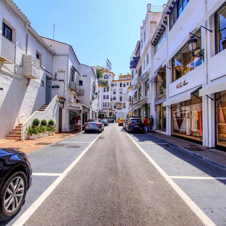 Puerto Banus Apartment for 8 - Apartamento con 4 dormitorios - 26