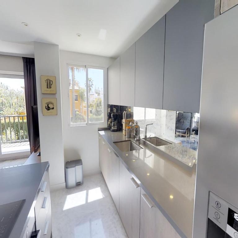 Modern Sea-Side Apartment for 6 - Apartamento de 3 dormitorios - 4