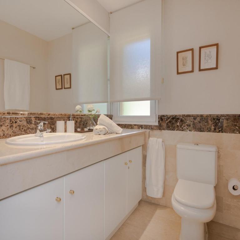 Elegant Seafront Retreat in Rio Real Playa - Apartamento de 3 dormitorios - 14