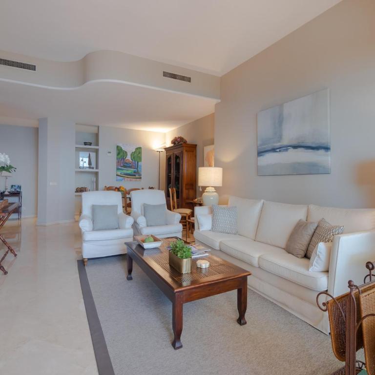 Elegant Seafront Retreat in Rio Real Playa - Apartamento de 3 dormitorios - 2