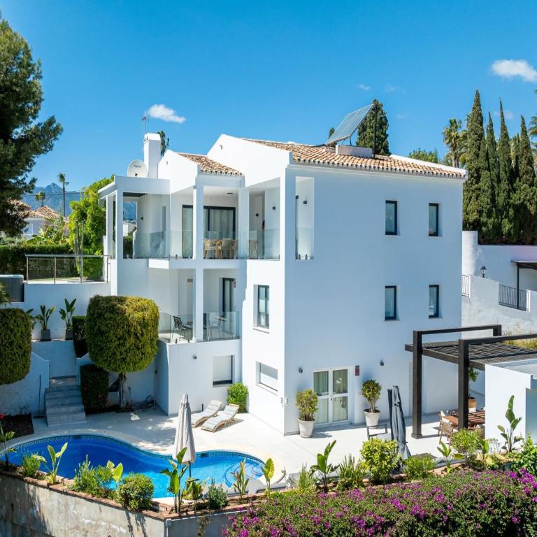 Elegant Marbella Villa with Seaview - Villa de 5 dormitorios - 1
