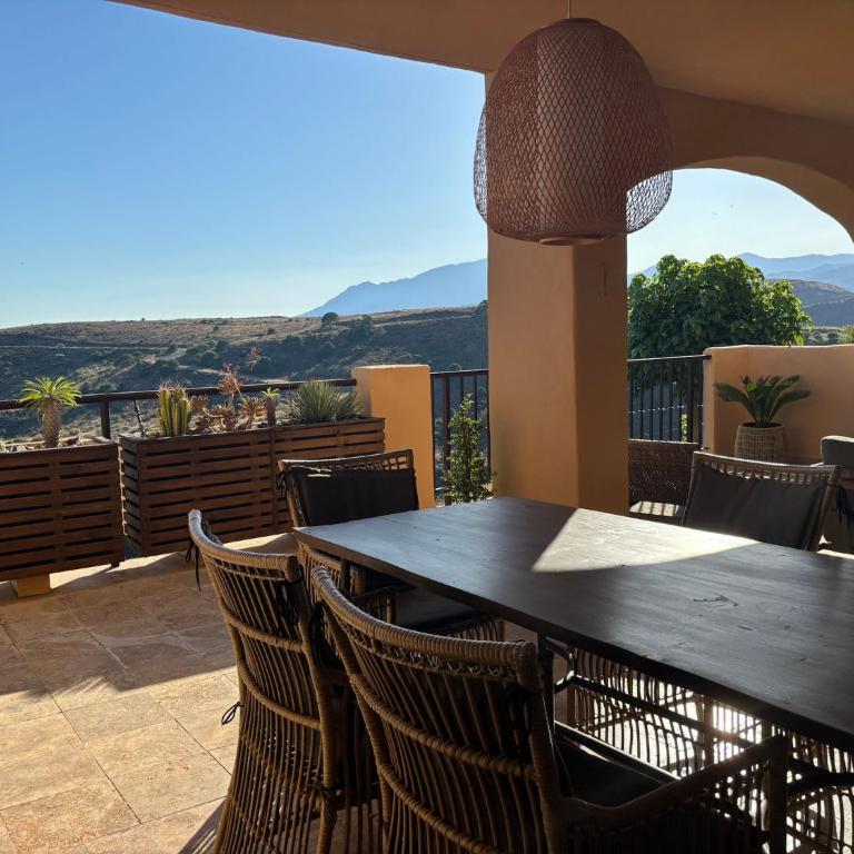 Benahavís Abode with Panoramic Views - Three-Bedroom Apartment - 22