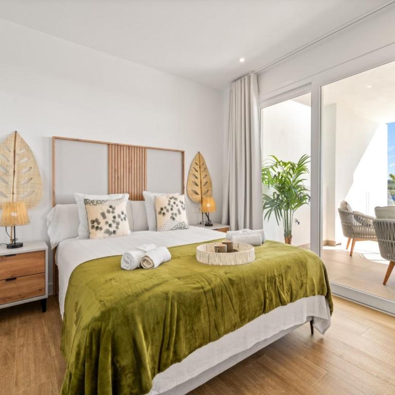 Stylish 2-Bedroom Apartment in Casares - Two-Bedroom Apartment - 14