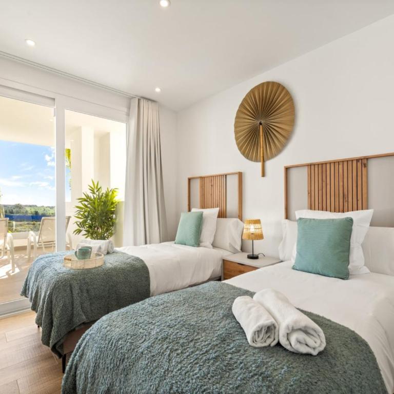 Stylish 2-Bedroom Apartment in Casares - Two-Bedroom Apartment - 4