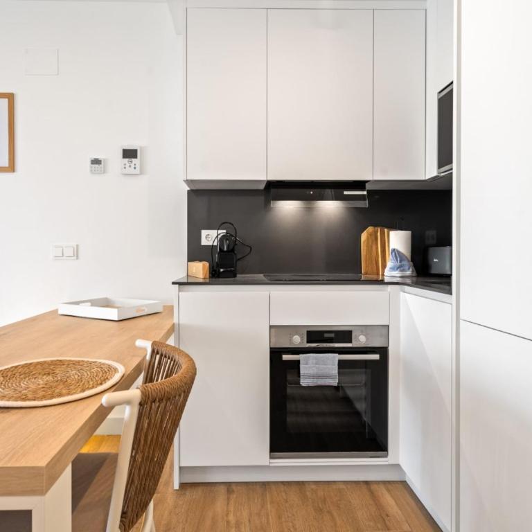 Stylish 2-Pax Stay in Alcazaba Lagoon - Apartamento de 1 dormitorio - 2