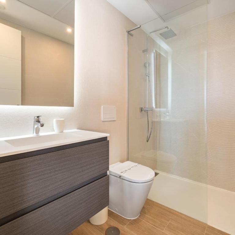 Stylish 2-Bedroom Apartment in Casares - Two-Bedroom Apartment - 16