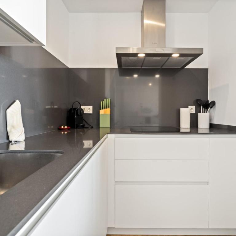 Stylish 2-Bedroom Apartment in Casares - Two-Bedroom Apartment - 12