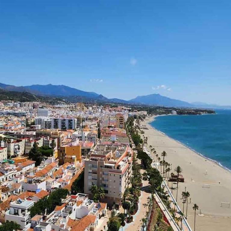 Stylish 2-Bedroom Apartment in Casares - Two-Bedroom Apartment - 28