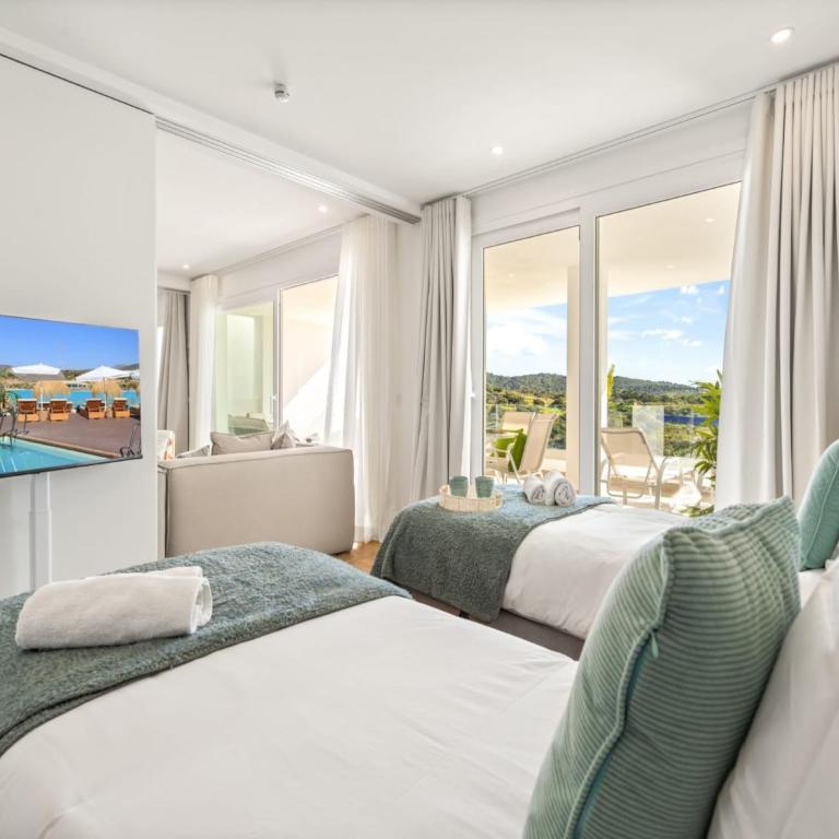 Stylish 2-Bedroom Apartment in Casares - Two-Bedroom Apartment - 15