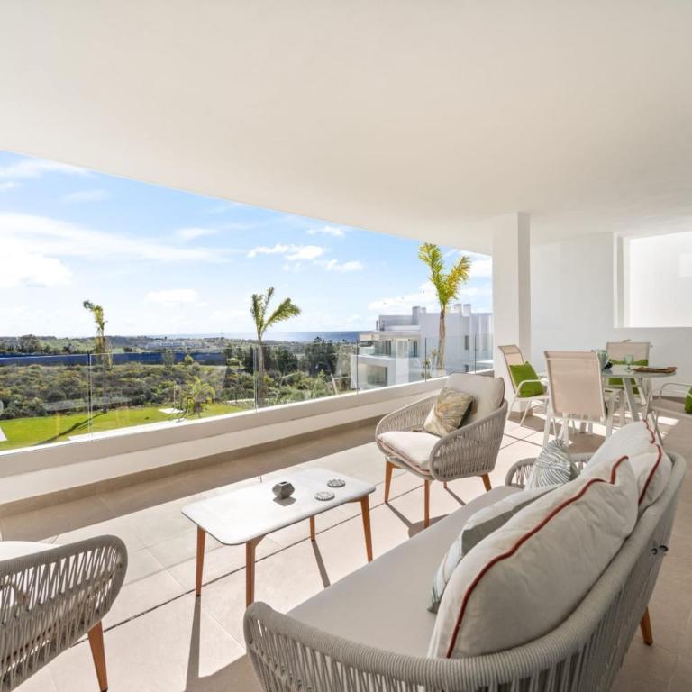 Stylish 2-Bedroom Apartment in Casares - Two-Bedroom Apartment - 18