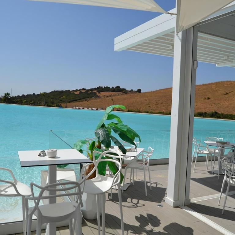 Alcazaba Lagoon Retreat for 4 - Two-Bedroom Apartment - 19