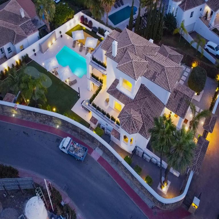 Luxury Family Villa for in Marbella - Villa de 6 dormitorios - 9