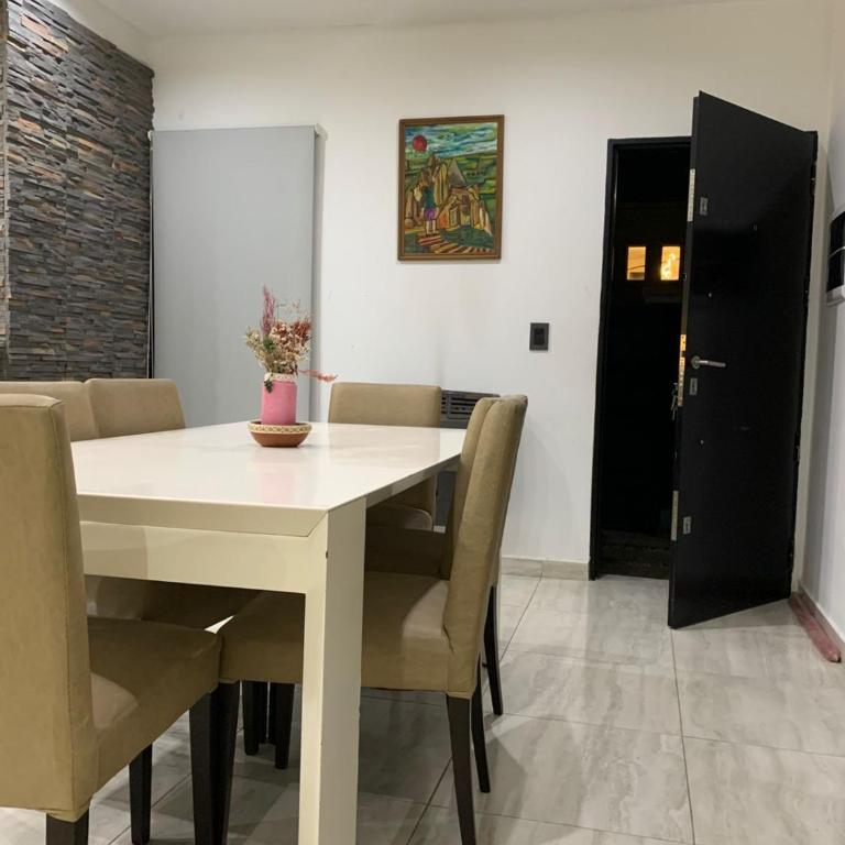 Casa con pileta City Bell para 6 personas - Casa con 1 dormitorio - 1