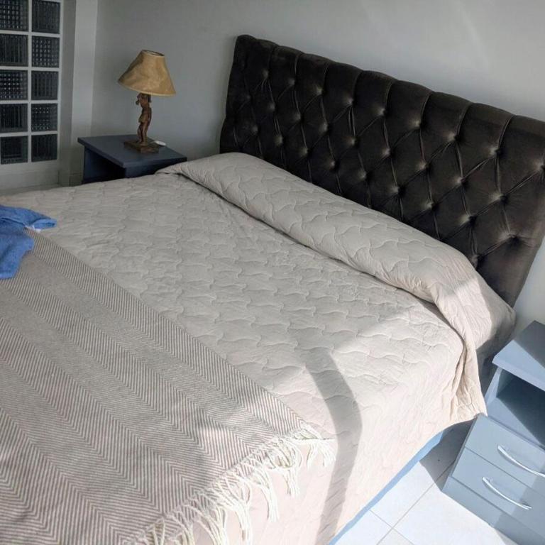 Modern Retreat in Equipetrol Design and Comfort - One-Bedroom Apartment - 11