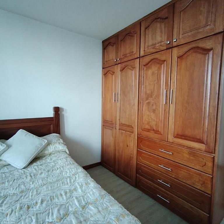 Modern Apartment 3 Bedrooms in Quito - Three-Bedroom Apartment - 6