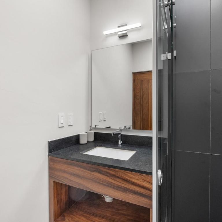 Unit Aguacates Romantic Zone - Apartamento de 2 dormitorios con vistas a la ciudad - 25