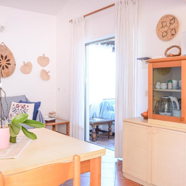 1 Bedroom Beautiful Home In Palau - Casa Vacanze con 1 Camera da Letto - 2