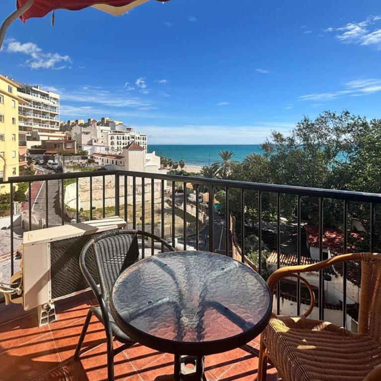 2 Bedroom Nice Apartment In Fuengirola - Apartamento de 2 dormitorios - 1