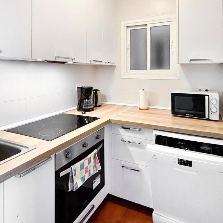 2 Bedroom Nice Apartment In Fuengirola - Apartamento de 2 dormitorios - 4