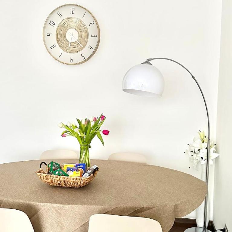 Luxury apartment with view (1min from lake/center) - Appartamento con 2 Camere da Letto - 3