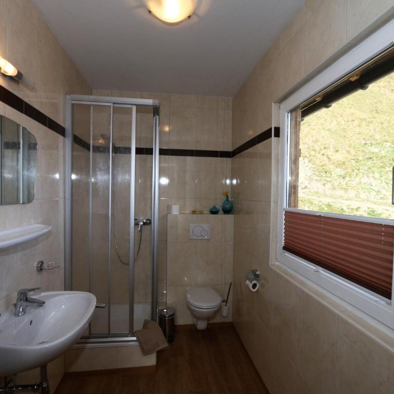 Unique alpine pasture in the Zillertal mountains - Ferienhaus mit 4 Zimmern - 25