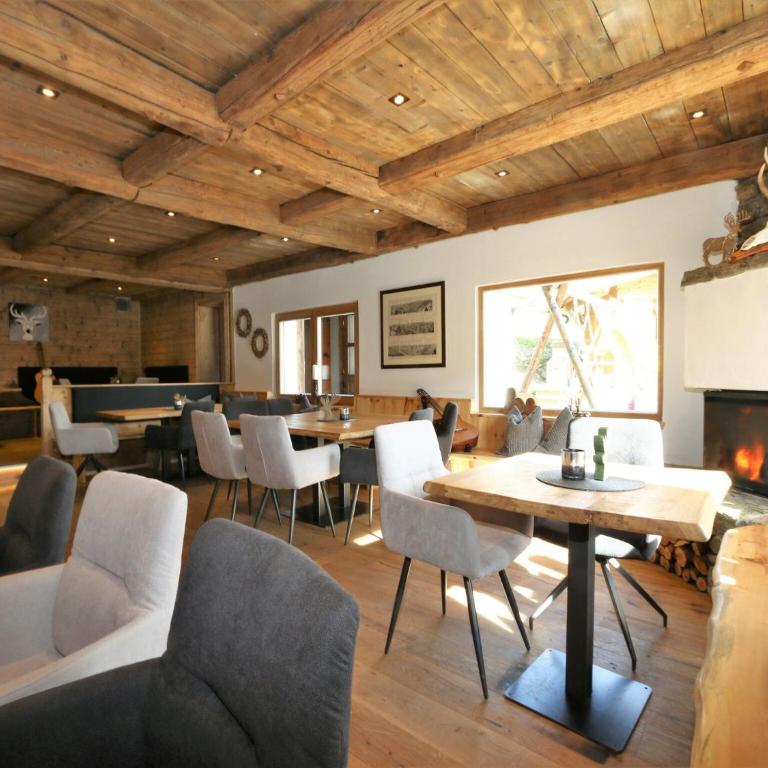 Unique alpine pasture in the Zillertal mountains - Ferienhaus mit 4 Zimmern - 7